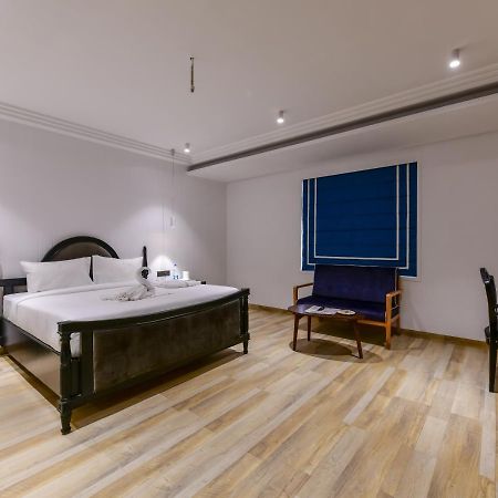 The Downton Hotel Rāipur Extérieur photo