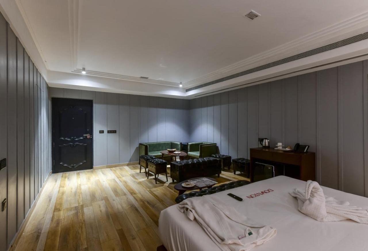 The Downton Hotel Rāipur Extérieur photo